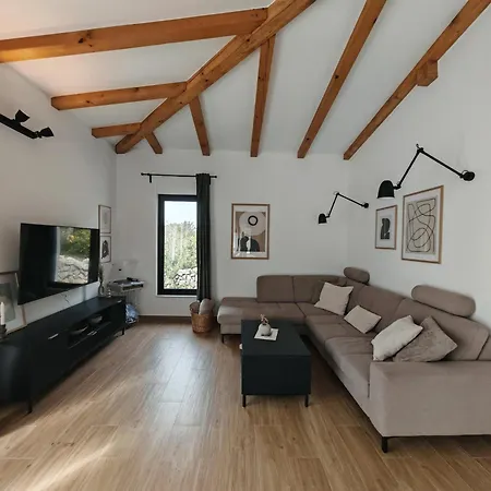 House Lopar Hébergement de vacances *