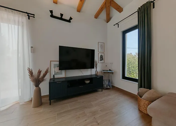 House Lopar