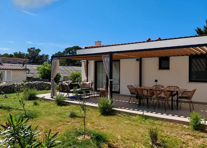 House Lopar Tatil Evi Silba