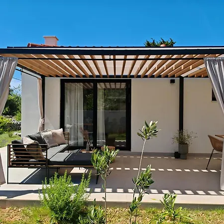 Дом отдыха House Lopar