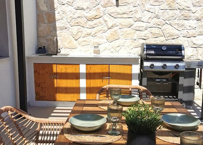 House Lopar Silba